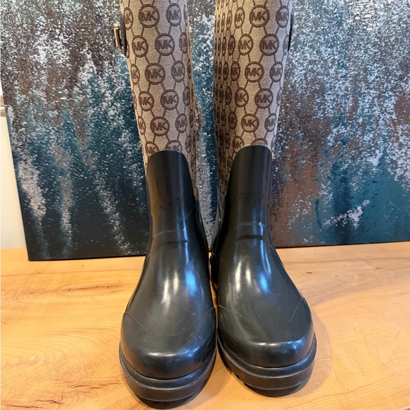 Michael Kors MK Logo Mid-Calf Dark Green & Brown Rain Boots - Picture 2 of 9